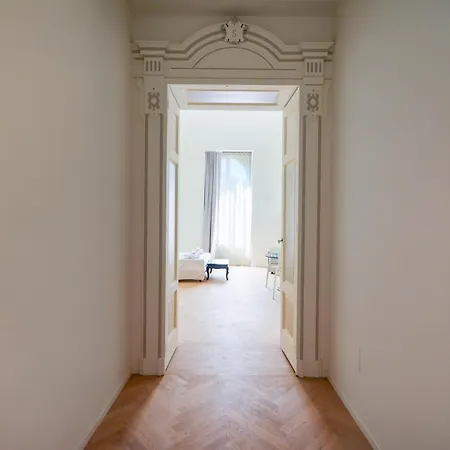Palazzo Della Torre - Seaview Luxury Historical 3* 巴里