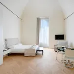 Palazzo Della Torre - Seaview Luxury Historical Бари