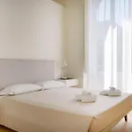 Palazzo Della Torre - Seaview Luxury Historical 3* Бари
