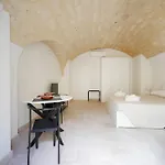 Palazzo Della Torre - Seaview Luxury Historical باري