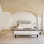 Palazzo Della Torre - Seaview Luxury Historical Апарт-отель Бари