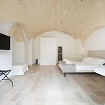 Palazzo Della Torre - Seaview Luxury Historical 3* باري