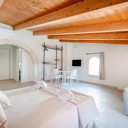 מלון דירות Palazzo Della Torre - Seaview Luxury Historical