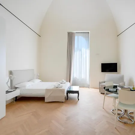 Palazzo Della Torre - Seaview Luxury Historical Bari