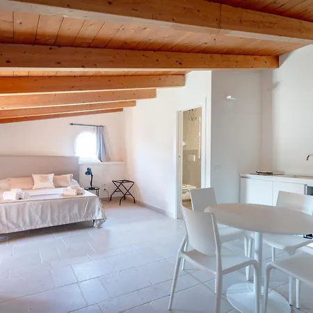 Palazzo Della Torre - Seaview Luxury Historical Hotel apartamentowy