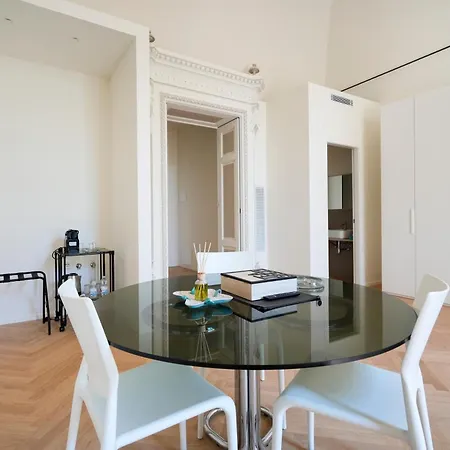 Hotel apartamentowy Palazzo Della Torre - Seaview Luxury Historical Bari