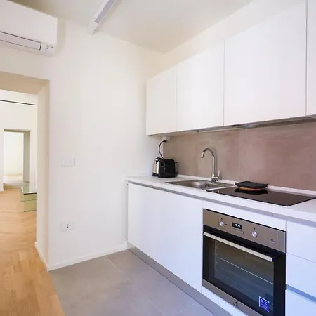 Hotel apartamentowy Palazzo Della Torre - Seaview Luxury Historical