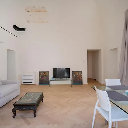 Hotel apartamentowy Palazzo Della Torre - Seaview Luxury Historical 3*