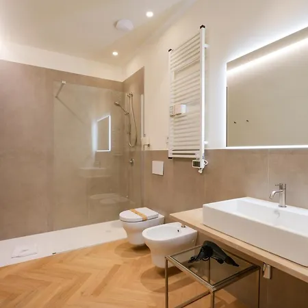 Palazzo Della Torre - Seaview Luxury Historical Hotel apartamentowy