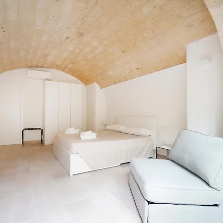 Palazzo Della Torre - Seaview Luxury Historical Aparthotel Bari