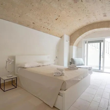 Palazzo Della Torre - Seaview Luxury Historical Bari