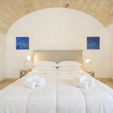Palazzo Della Torre - Seaview Luxury Historical Aparthotel Bari
