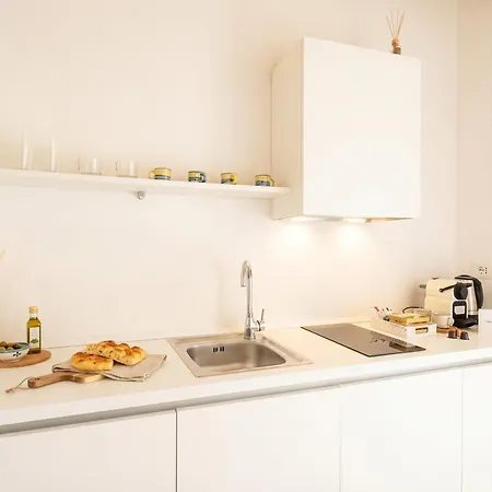 Palazzo Della Torre - Seaview Luxury Historical Aparthotel