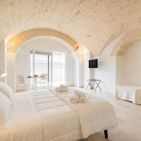 Palazzo Della Torre - Seaview Luxury Historical Aparthotel