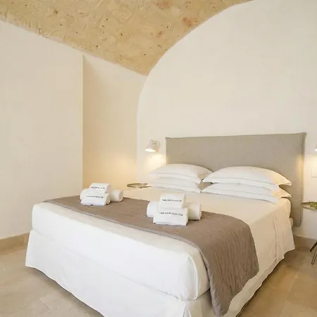 Aparthotel Palazzo Della Torre - Seaview Luxury Historical Bari