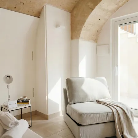 Palazzo Della Torre - Seaview Luxury Historical Aparthotel 3*
