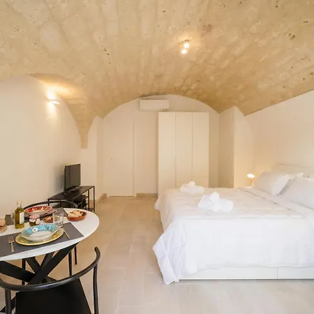 Aparthotel Palazzo Della Torre - Seaview Luxury Historical