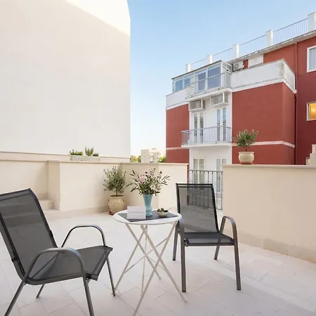 Aparthotel Palazzo Della Torre - Seaview Luxury Historical 3*