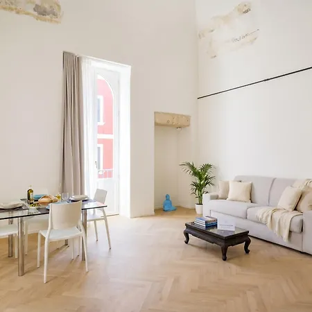 Palazzo Della Torre - Seaview Luxury Historical Aparthotel 3*
