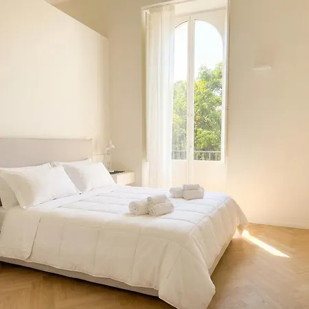 Palazzo Della Torre - Seaview Luxury Historical Aparthotel