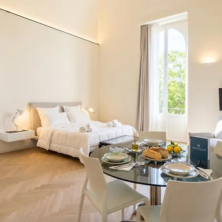 Palazzo Della Torre - Seaview Luxury Historical Bari