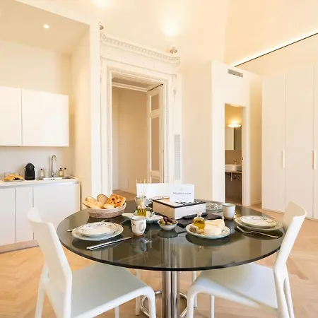 Aparthotel Palazzo Della Torre - Seaview Luxury Historical