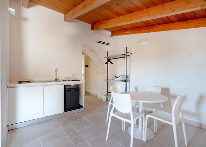 מלון דירות Palazzo Della Torre - Seaview Luxury Historical 3*