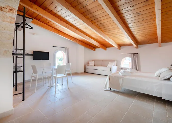 Palazzo Della Torre - Seaview Luxury Historical מלון דירות 3*