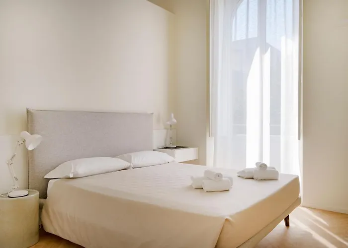 Palazzo Della Torre - Seaview Luxury Historical 3* باري