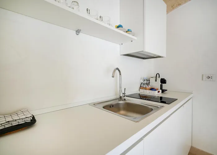 Palazzo Della Torre - Seaview Luxury Historical בארי