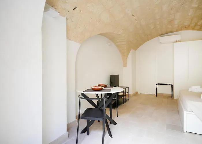 Palazzo Della Torre - Seaview Luxury Historical מלון דירות 3*