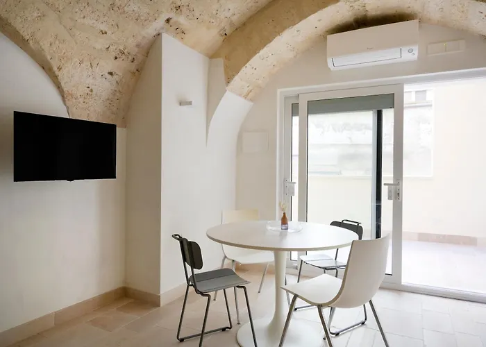 Palazzo Della Torre - Seaview Luxury Historical 3* باري