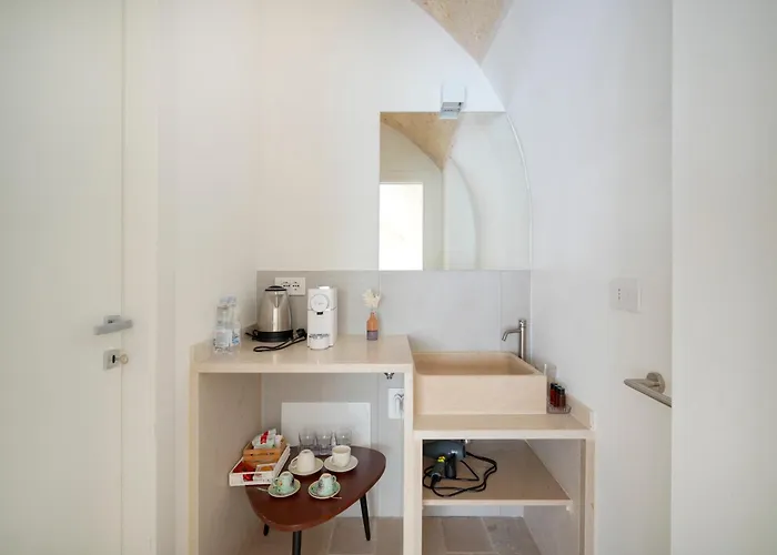 מלון דירות Palazzo Della Torre - Seaview Luxury Historical בארי